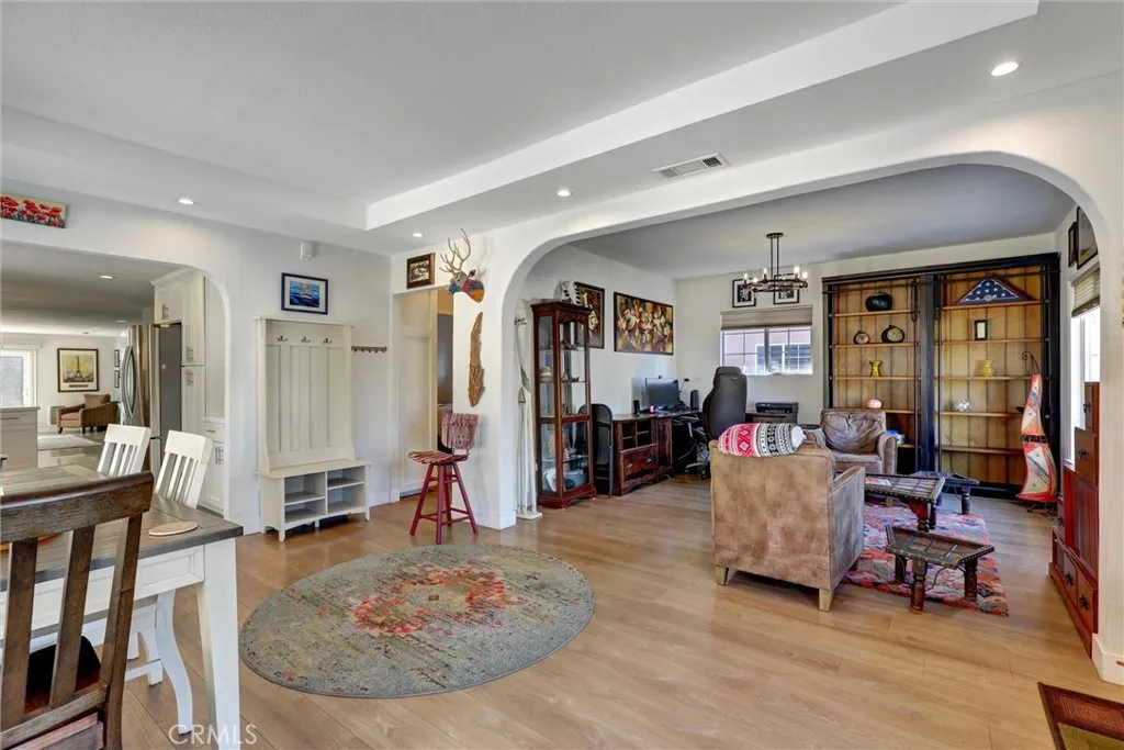 1626 E 6th, Long Beach, California 90802 home-pic-16